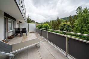 Unclassified image, 3 of 19, button