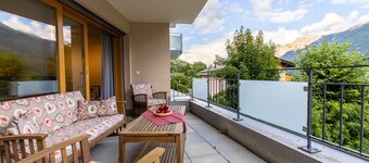 La Stüvetta: Modern, high-quality 2.5 room apartment right next to the Motta Naluns mountain railroad
