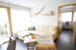 Interior - Chasa Bazzell: Beautiful and cosy 3-room flat with a wonderful view in Ftan (Ftan)