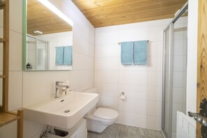 Douche, serviettes fournies