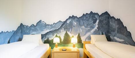 1 bedroom, free WiFi, bed sheets