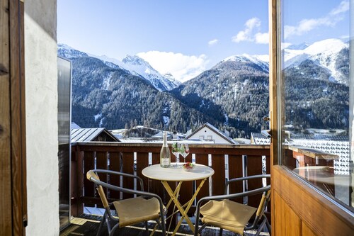 Chasa Campell: Die Wohnung ist im ersten Stock eines Engadinerhauses