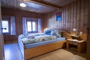 3 habitaciones, wifi gratis y ropa de cama