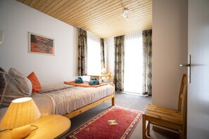 3 habitaciones, wifi gratis y ropa de cama 
