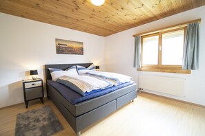 3 chambres, Wi-Fi gratuit, draps fournis