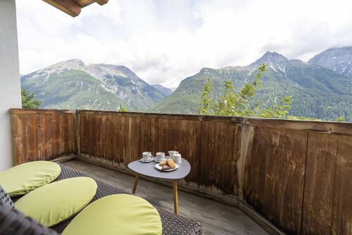 Tanter Vias – Capricorn: Grosszügige 4.5-Zimmerwohung in Sent