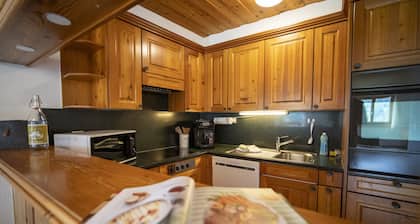 Tanter Vias – Capricorn: Grosszügige 4.5-Zimmerwohung in Sent