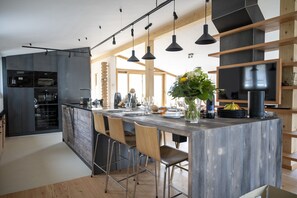 Dining - Chasa Bao: Luxurious new 4.5-room penthouse flat with balcony and view in Sent (Sent)