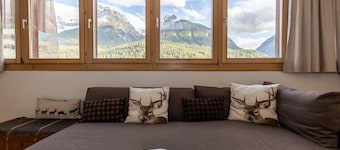 Chasa Vi: renovated 4.5-room flat in the centre of Scuol