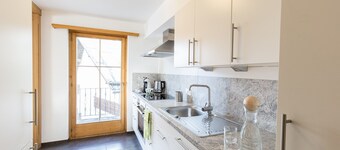 Chasa Praem: Renovated 4.5 room apartment in Scuol sot