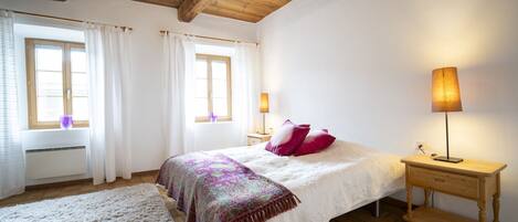 4 chambres, Wi-Fi gratuit, draps fournis