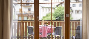 Chasa Scaletta: Large maisonette with lots of charm in the centre of Sent