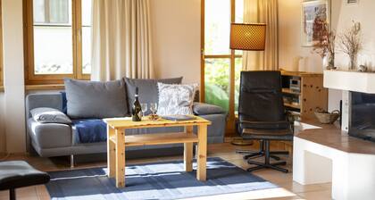 Chasa Val 735C: Quiet, cozy 3 œ-room apartment with fireplace and panoramic views of the national park