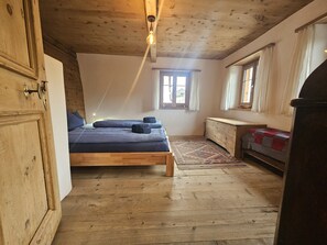 2 bedrooms, free WiFi, bed sheets
