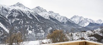 Chasa Chavröl: 3.5 room holiday apartment at with panoramic view in Sent