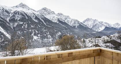 Chasa Chavröl: 3.5 room holiday apartment at with panoramic view in Sent