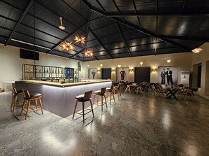 Restaurant - River Estates Luxury Resort & Spa (Khalapur)