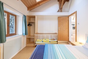 4 habitaciones, wifi gratis y ropa de cama 