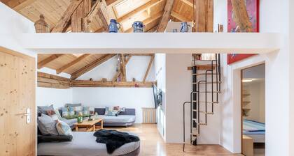 Chasa Mayer: Central 5 œ-room flat in the historic village centre of Scuol Sura