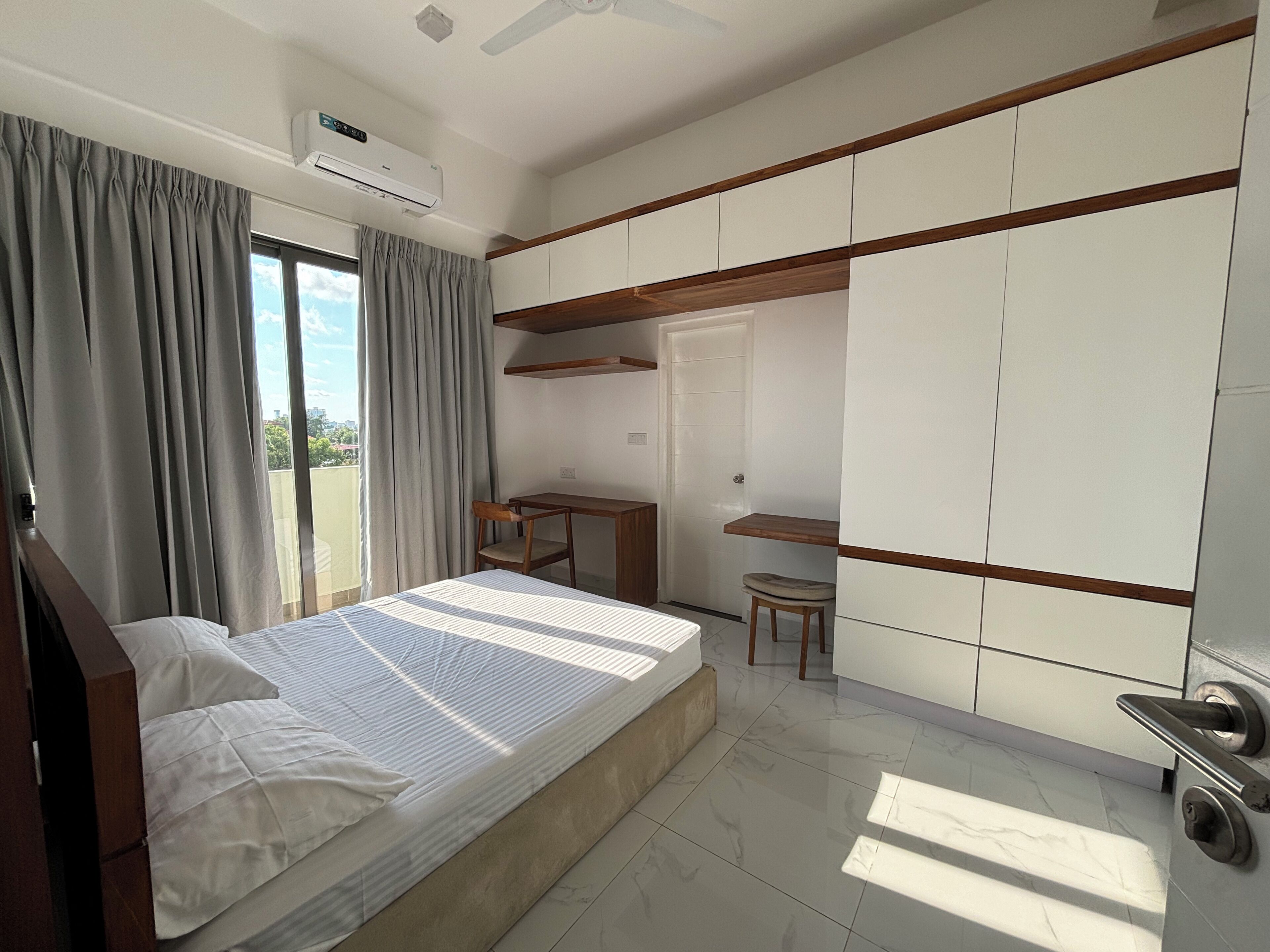 Apartment, City View | Desk, free WiFi, bed sheets