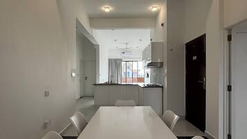 Penthouse, City View | In-room dining