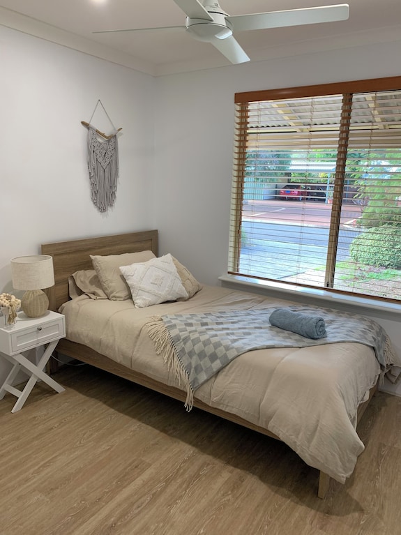 A Cosy Space Located 400m From Dunsborough City Centre. Pet Friendly! - Dunsborough