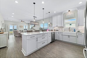 Fridge, microwave, oven, stovetop - Luxury Beach Home, Private Heated Pool, 100 Steps To Beach, Panoramic Gulf Views (Gulf Shores)