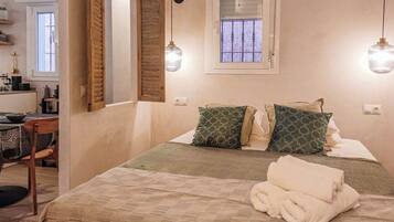 1 Schlafzimmer, BĂŒgeleisen/BĂŒgelbrett, WLAN, BettwĂ€sche