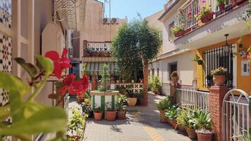 Enceinte de lâhĂ©bergement