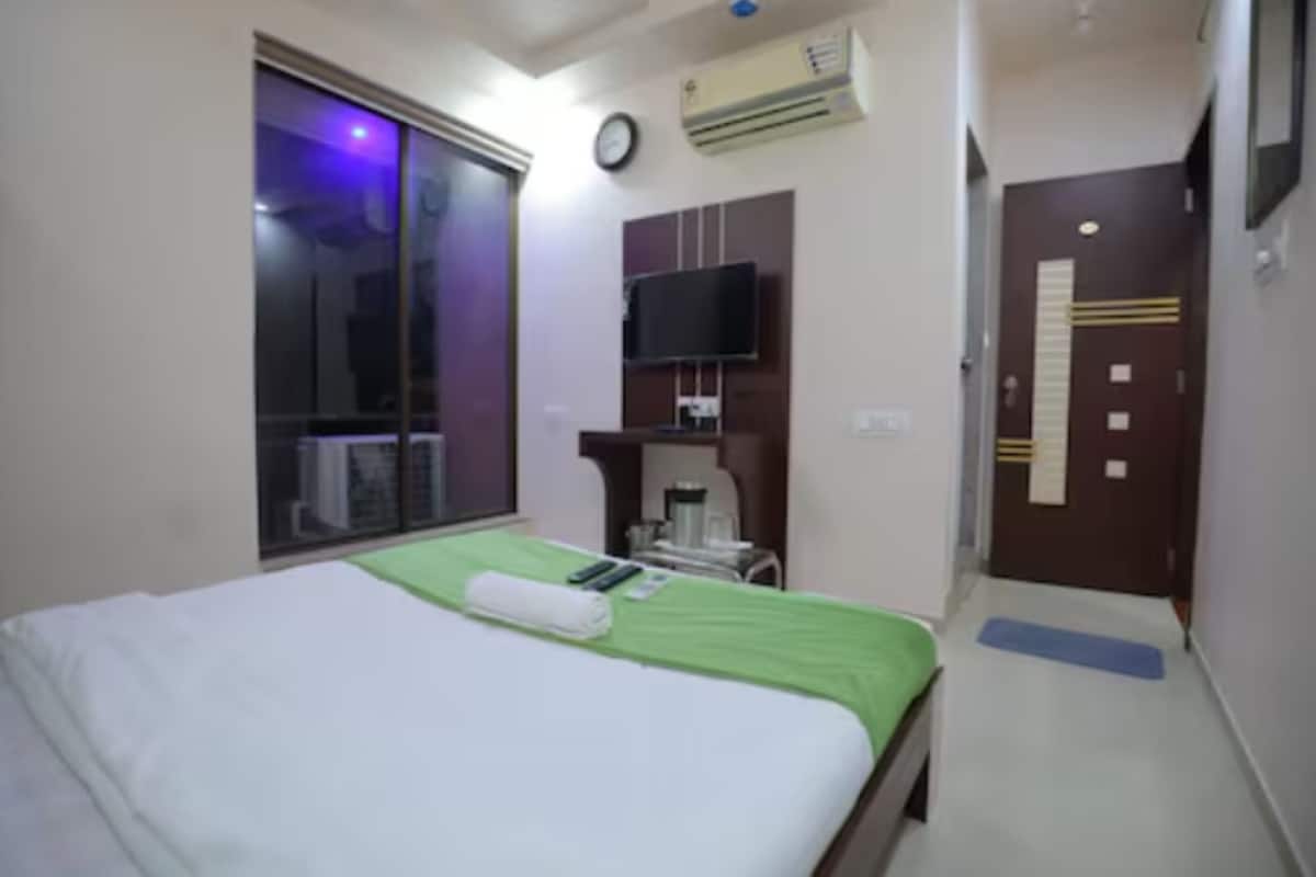 Deluxe Double Room | WiFi (free), bed sheets