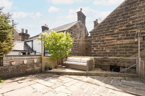 Terrace/patio - Host & Stay | Rock End (Matlock)