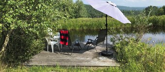 Catskill Farmhouse, mountain views, spring-fed swimming pond with deck, 22 acres