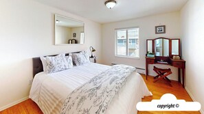 4 Schlafzimmer, Bügeleisen/Bügelbrett, kostenloses WLAN, Bettwäsche