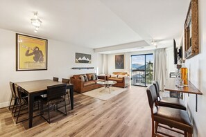 Smart TV, fireplace - Luxe Park City Condo with 2 King Bed Rooms (Park City)