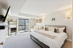 2 bedrooms, desk, iron/ironing board, free WiFi - Luxe Park City Condo with 2 King Bed Rooms (Park City)