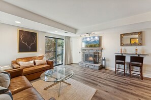 TV connectée, cheminée