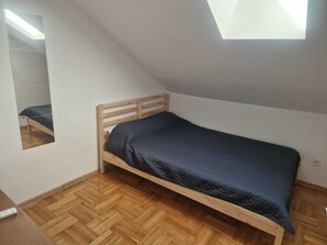 3 bedrooms, iron/ironing board, free WiFi, bed sheets - Stylish three bed condo is located in top center in Vidin. (Vidin Center)