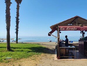 Beach - Luxe Studio met Ruim Privé Terras op 20 Meter van het Strand (Málaga)