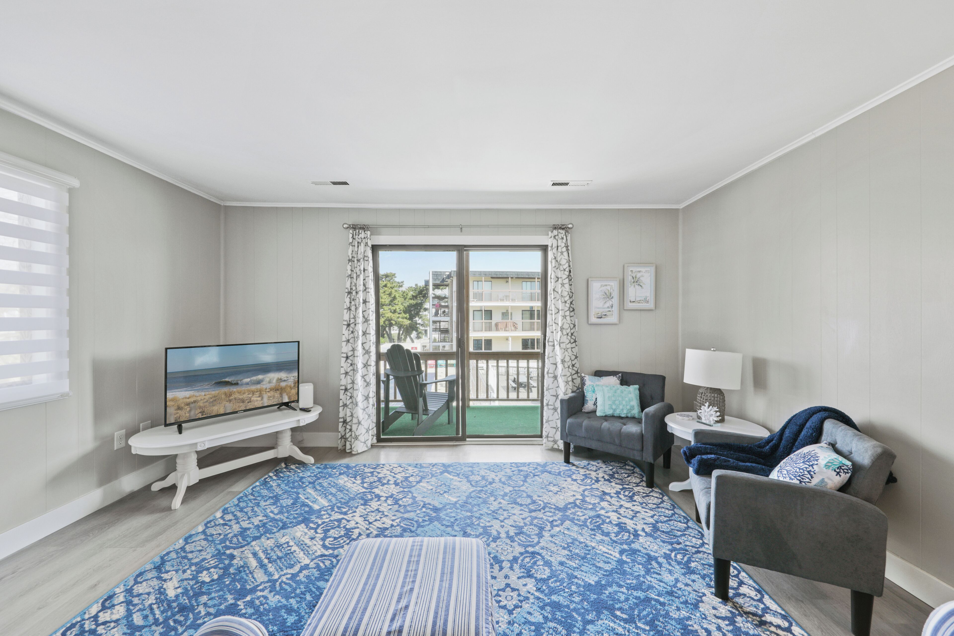 Windwards Landing South 2E is a Canal front Family vacation Dream!
