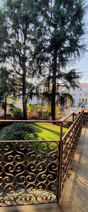 Property grounds - HUB 21052: Milan, Lakes, MXP, Train Station (Busto Arsizio)