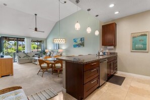 Appart'hôtel, 2 chambres | Cuisine privée