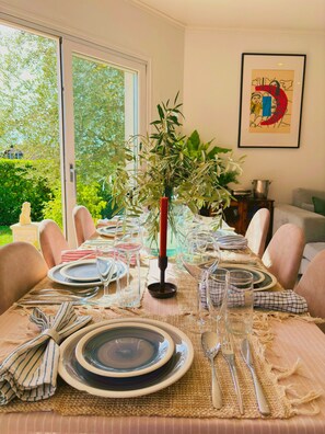 Dining - Villa in Chens SUR Leman (Chens-sur-Léman)