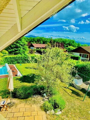 Pool - Villa in Chens SUR Leman (Chens-sur-Léman)