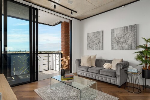 Luxury Apartment In Century City | Lagoon Views