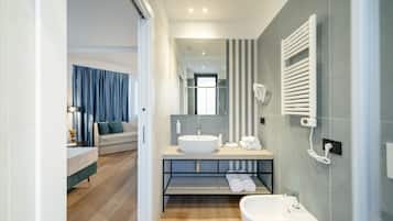 Suite Studio Familiale, non-fumeur, vue ville | Salle de bain