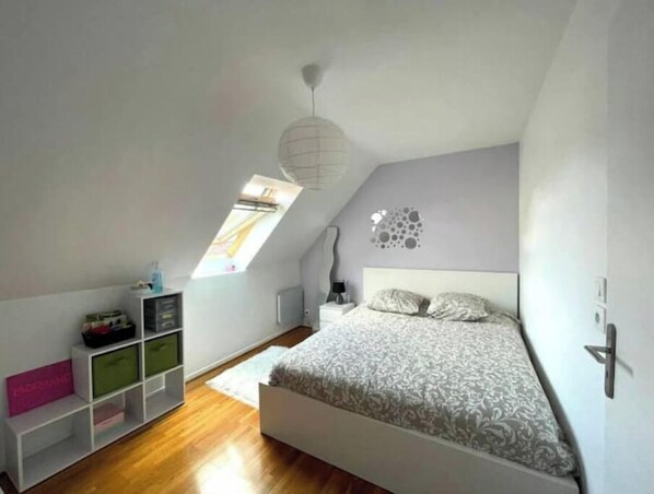 4 bedrooms, iron/ironing board, WiFi, bed sheets - Location Très Grande Maison Pour les JO Juillet et Août 2024 (Lagny-sur-Marne)