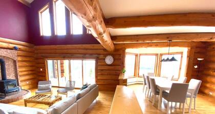 Privacy @ Bras d’Or Lake Sun House Chalet