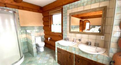 Privacy @ Bras d’Or Lakes Sun House Chalet