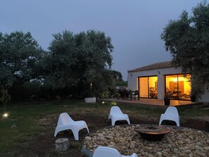 Terrace/patio - Villa Avec Piscine et Ponton Privé Étang de L'or (Mauguio)