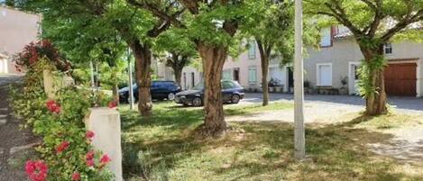 Enceinte de lâhĂ©bergement